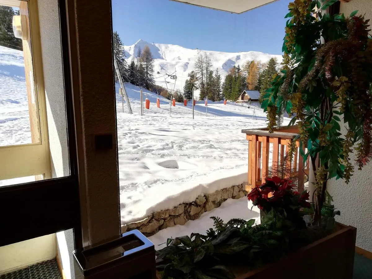 Studio 1 Piece Plagne Village 4 Personnes 2050 M Pied Des Pistes La Plagne